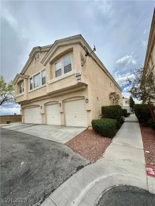 Photo #2: 2672955 Listing 