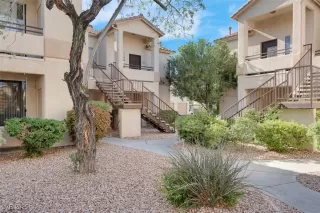 Photo #1: 2672965 Listing