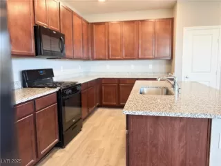 Photo #5: 2673007 Listing 