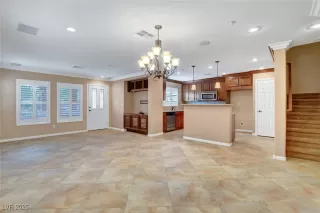 Photo #5: 2673020 Listing 