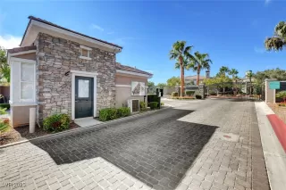Photo #1: 2673026 Listing