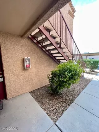 Photo #1: 2673042 Listing 