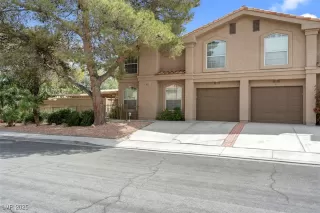 Photo #1: 2673045 Listing