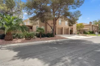 Photo #2: 2673045 Listing