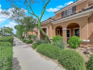 Photo #2: 2673068 Listing 