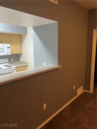 Photo #2: 2673081 Listing 