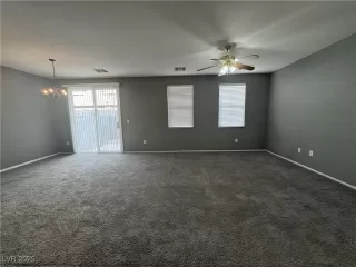 Photo #3: 2673112 Listing 