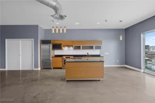 Photo #6: 2673150 Listing