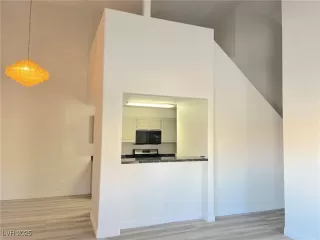 Photo #2: 2673223 Listing 