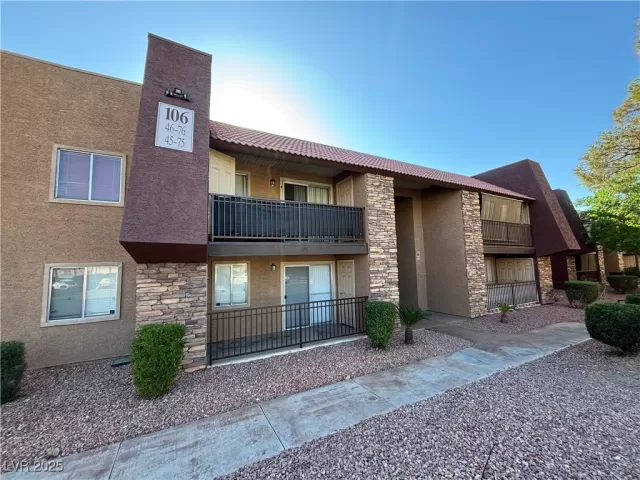 MLS: 2673280 Condo For Sale