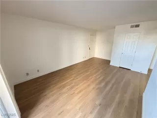 Photo #5: 2673280 Listing 