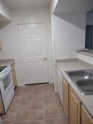 Photo #5: 2673291 Listing 