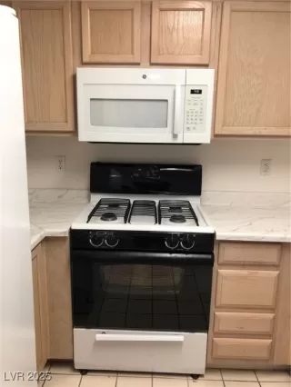 Photo #6: 2673317 Listing