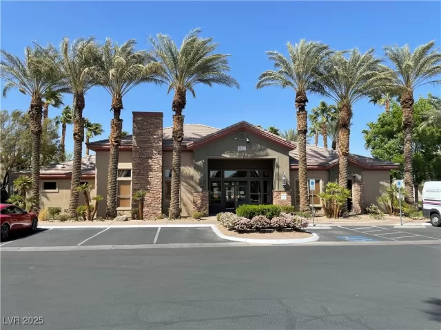 MLS: 2673355 Condo For Sale