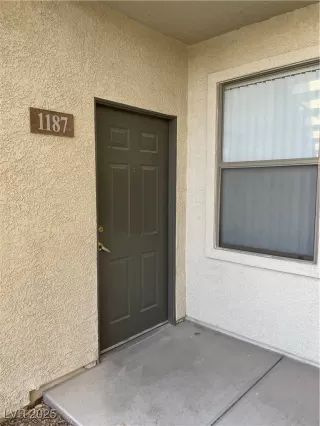 Photo #1: 2673355 Listing 