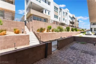 Photo #3: 2673390 Listing 