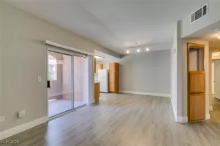 Photo #5: 2673403 Listing 