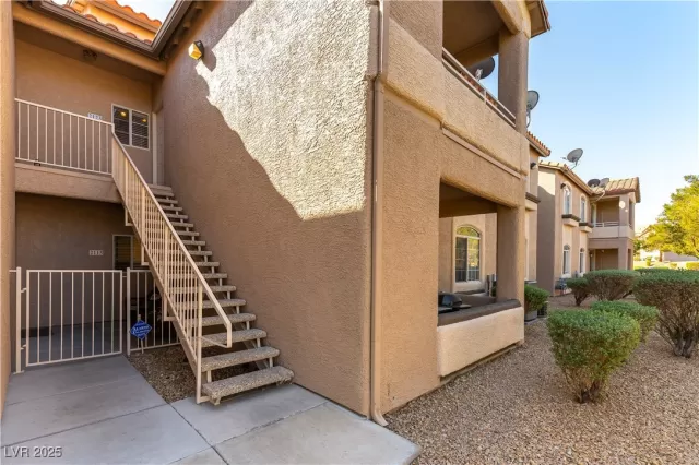 MLS: 2673408 Condo For Sale