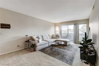 Photo #6: 2673423 Listing 