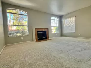 Photo #5: 2673455 Listing