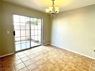 Photo #6: 2673455 Listing