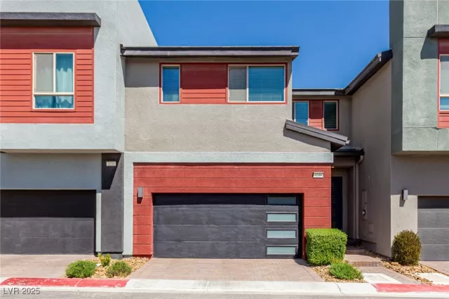 MLS: 2673459 Condo For Sale