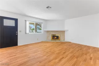 Photo #5: 2673471 Listing