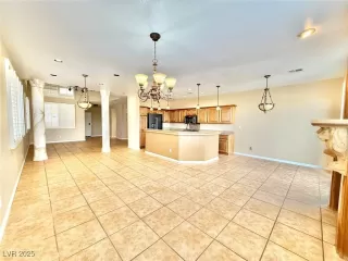 Photo #5: 2673500 Listing 