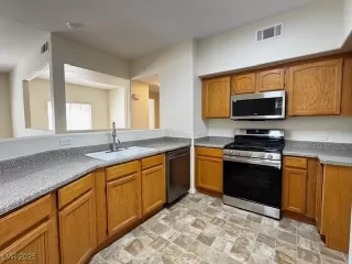 Photo #4: 2673545 Listing