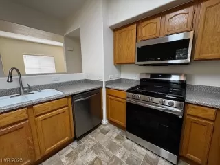 Photo #5: 2673545 Listing