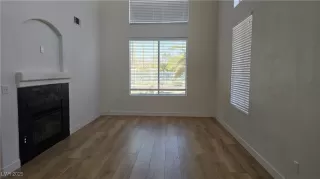 Photo #2: 2673561 Listing 