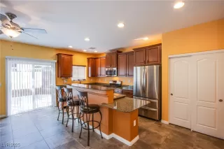 Photo #6: 2673563 Listing 