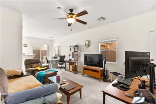 Photo #3: 2673590 Listing