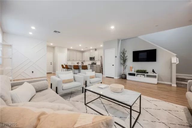 MLS: 2673639 Condo For Sale