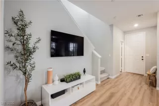 Photo #1: 2673639 Listing