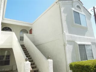 Photo #4: 2673641 Listing 