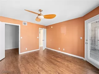 Photo #2: 2673666 Listing 
