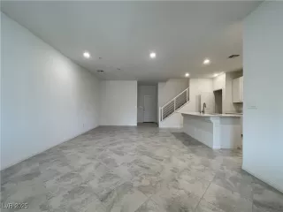 Photo #2: 2673753 Listing 