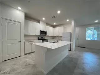 Photo #6: 2673753 Listing 