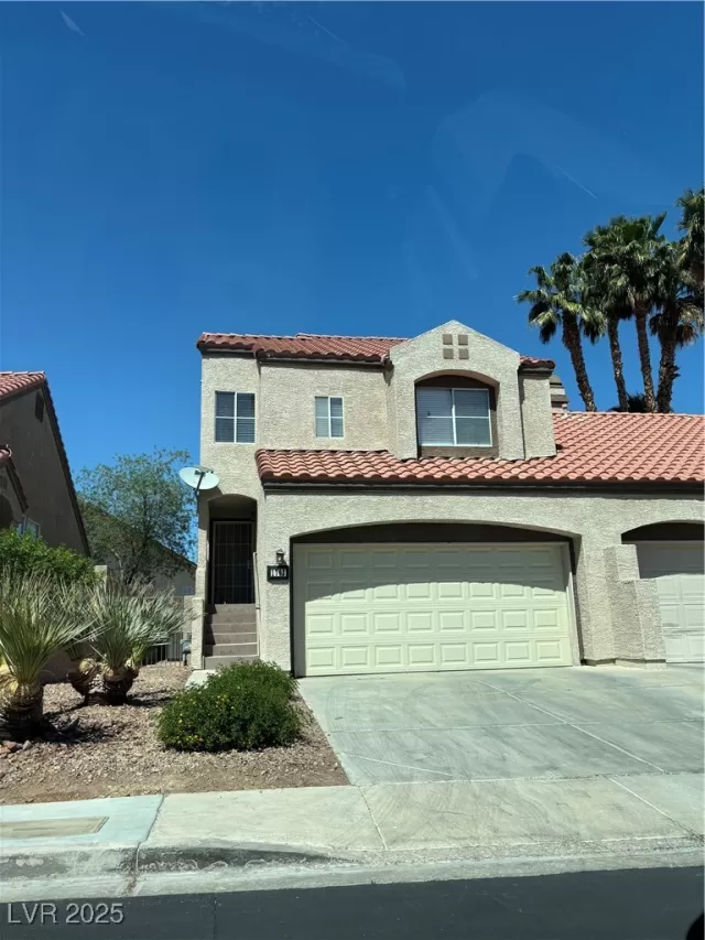 MLS: 2673781 Condo For Sale