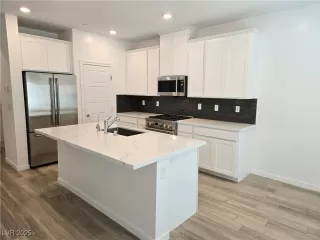 Photo #5: 2673799 Listing 