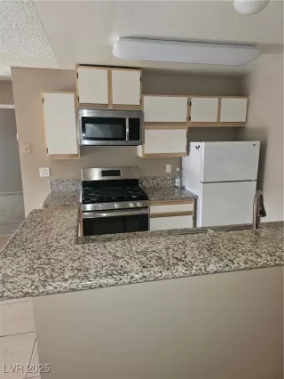 Photo #1: 2673814 Listing 