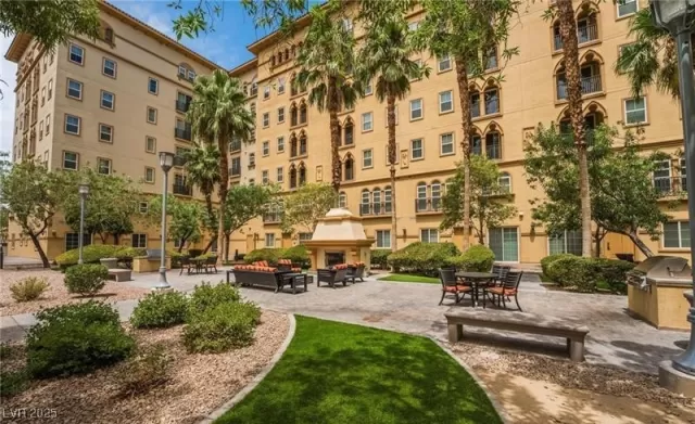 MLS: 2673830 Condo For Sale