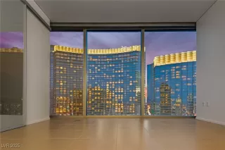 Photo #2: 2673832 Listing