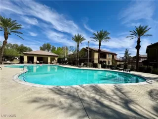 Photo #3: 2673841 Listing