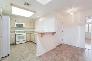 Photo #5: 2673864 Listing 