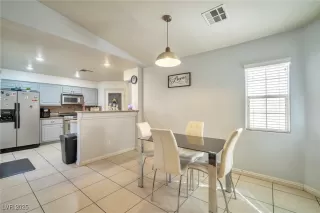 Photo #3: 2673877 Listing