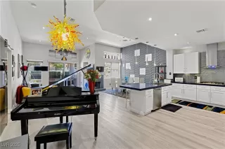 Photo #6: 2673915 Listing 