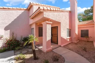 Photo #1: 2673945 Listing