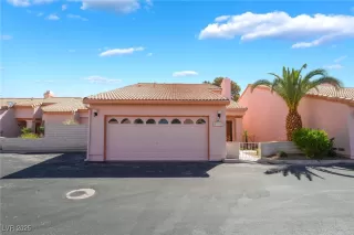 Photo #3: 2673945 Listing